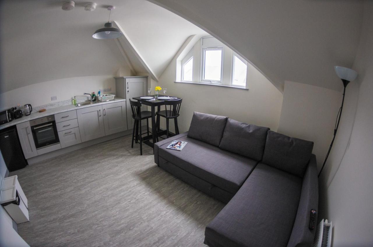 White Hall Portrush Extérieur photo