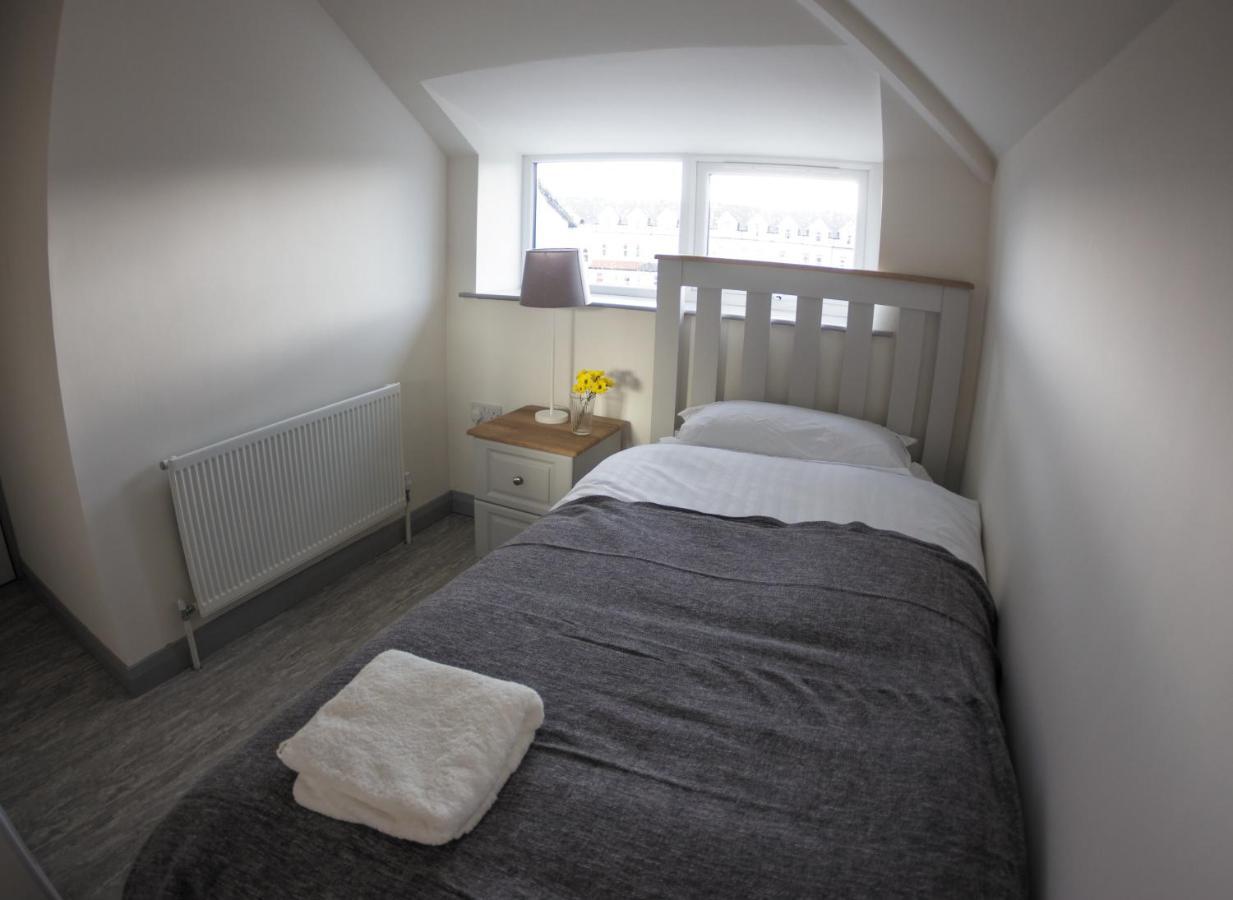 White Hall Portrush Extérieur photo