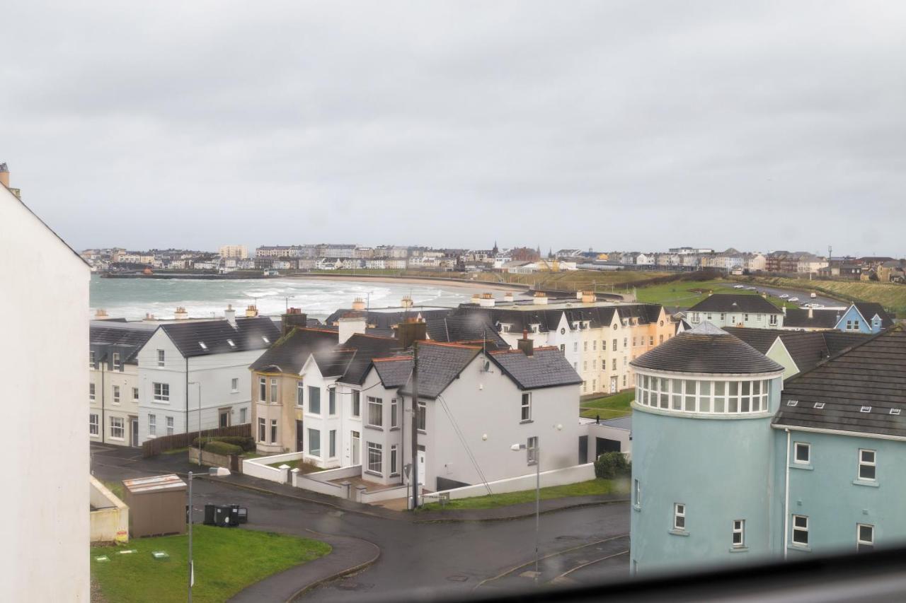 White Hall Portrush Extérieur photo