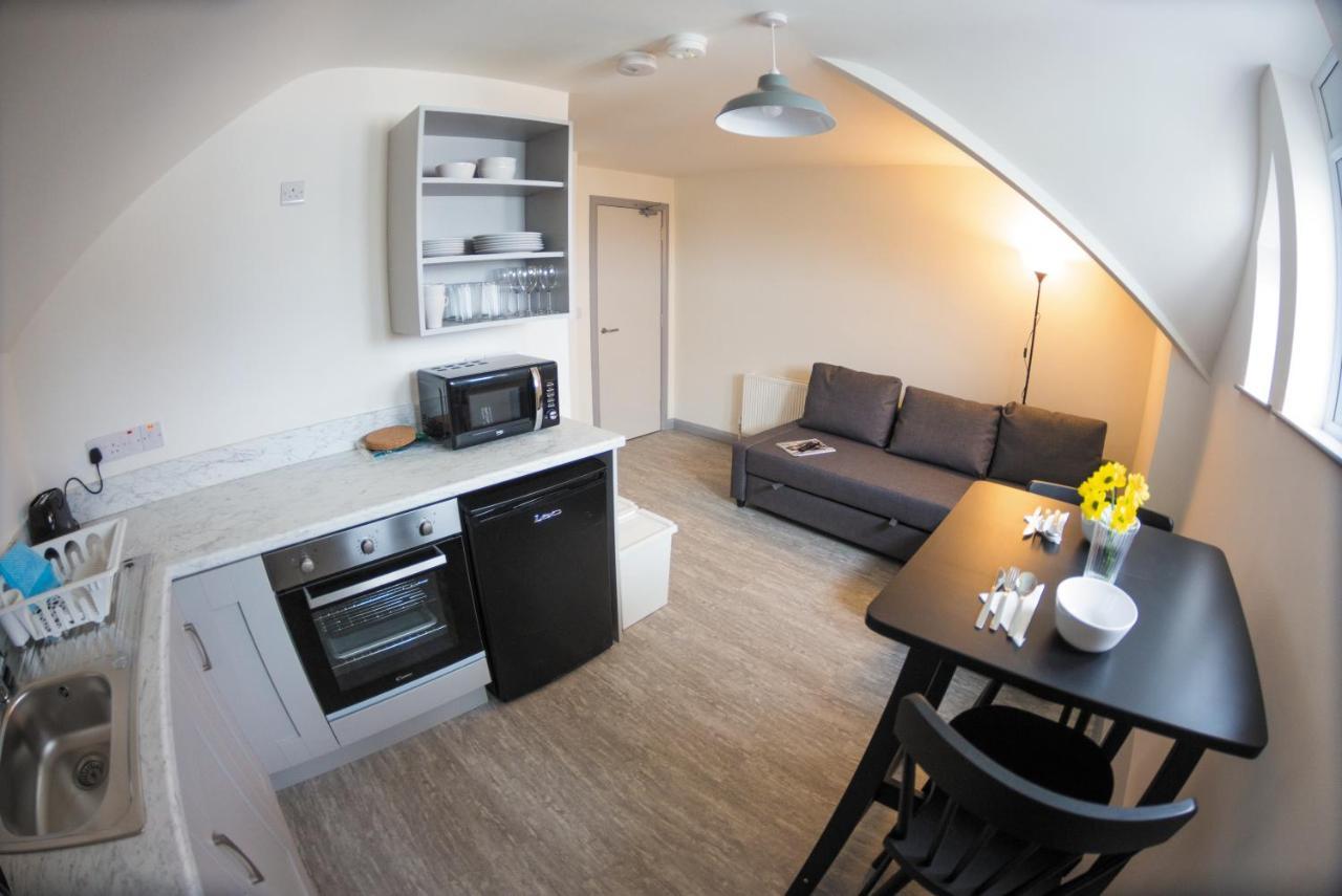 White Hall Portrush Extérieur photo