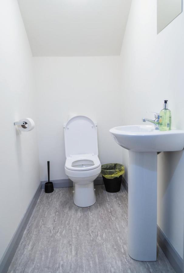 White Hall Portrush Extérieur photo