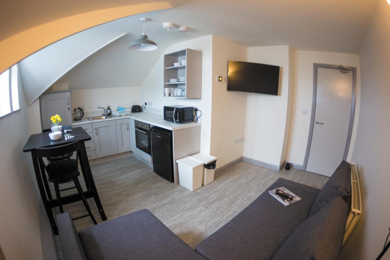 White Hall Portrush Extérieur photo
