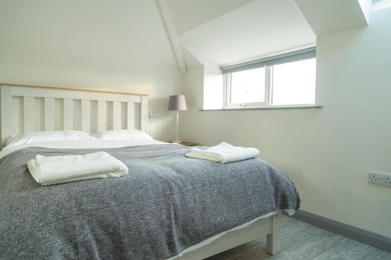 White Hall Portrush Extérieur photo