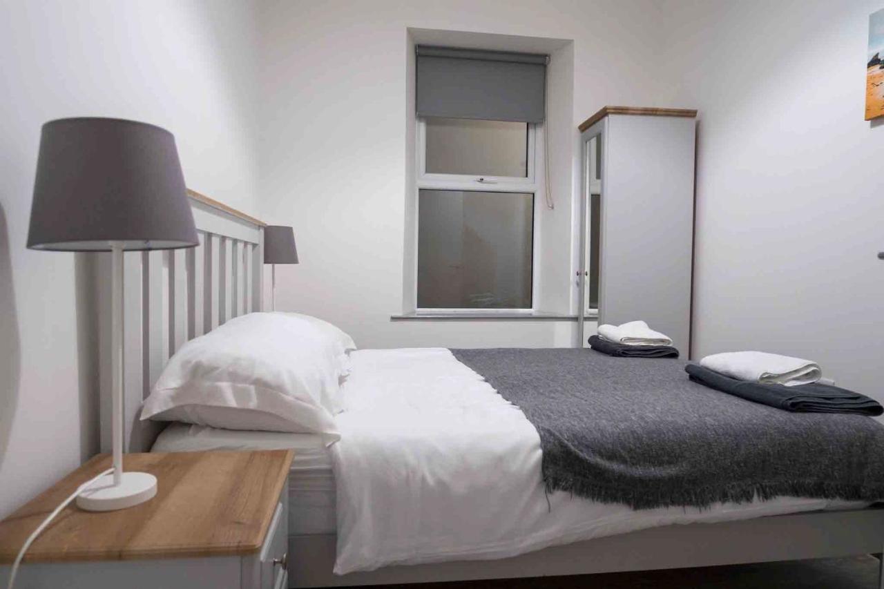 White Hall Portrush Extérieur photo